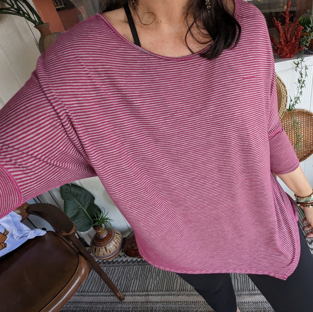 Beyond Yoga Medium Stripe Dolman Sleeve Top Raspberry & Gray Athleisure